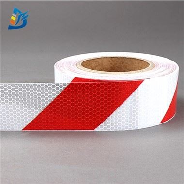 عکاس ٹیپ سٹرپس