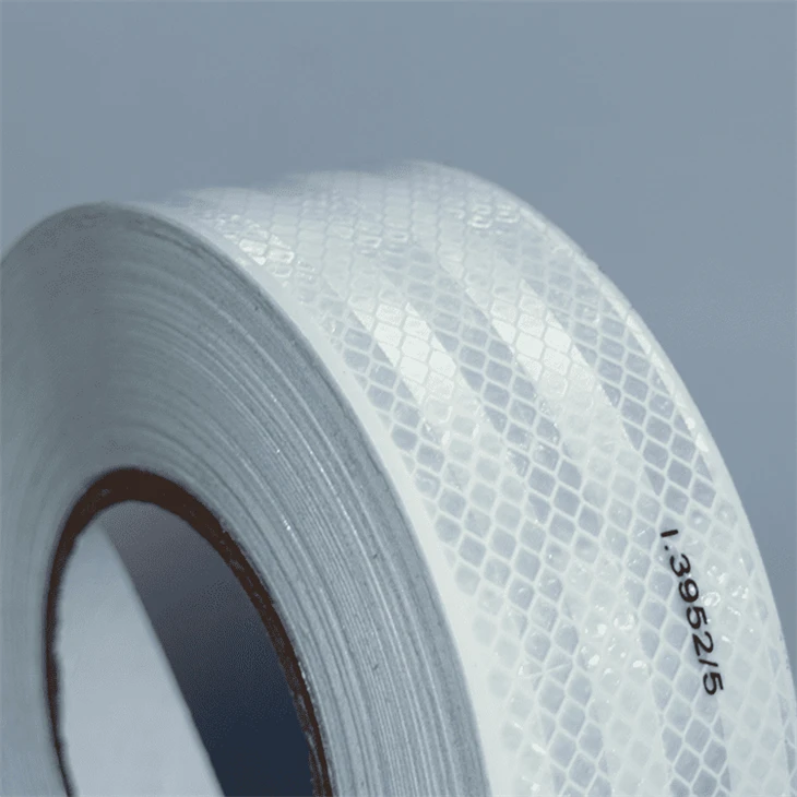 1.3952/5 White Engineer Grade PET Reflective Tape